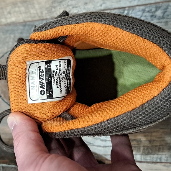 Hi-Tec Hiking Boots Youth * NOT a thrift store find - Picture 10 of 12